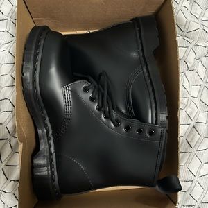 Dr Martens 1460 Mono Lace Up Boots